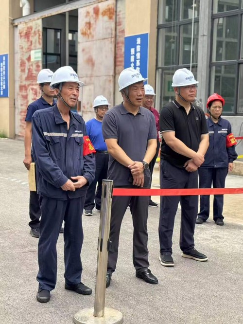 2025年7月29日泰安市應(yīng)急局領(lǐng)導來澤能電力科技公司調(diào)研＂有限空間作業(yè)＂安全治理演示活動！