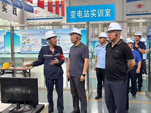 2025年7月29日泰安市應(yīng)急局領(lǐng)導來澤能電力科技公司調(diào)研＂有限空間作業(yè)＂安全治理演示活動！